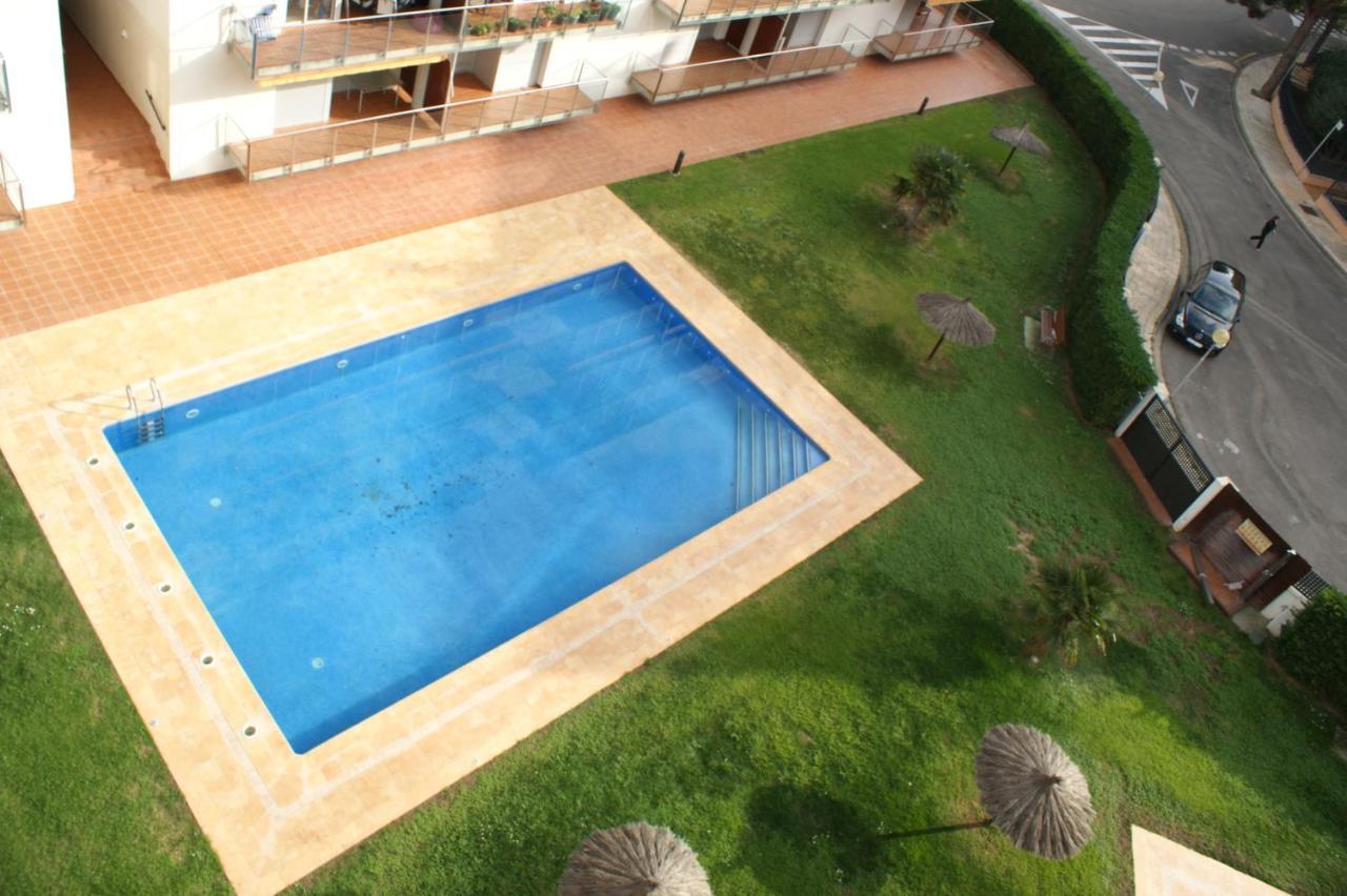 Апартаменти Apartamento En Roses Con Parking Y Piscina Екстер'єр фото
