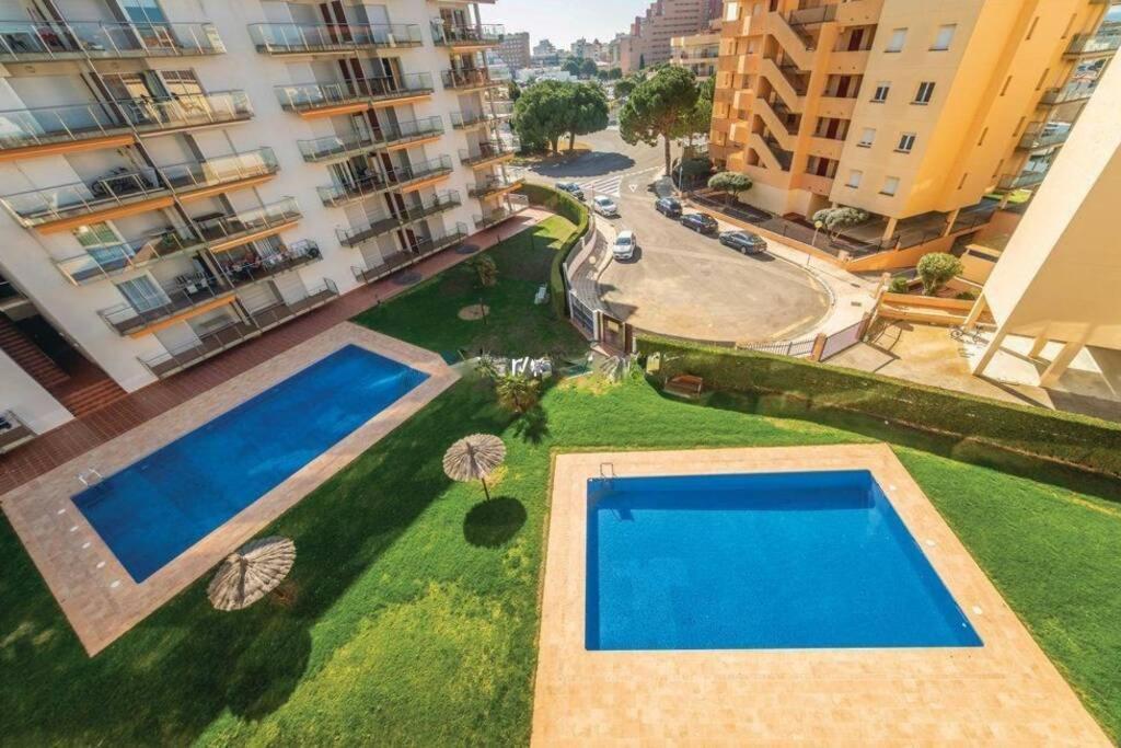 Апартаменти Apartamento En Roses Con Parking Y Piscina Екстер'єр фото
