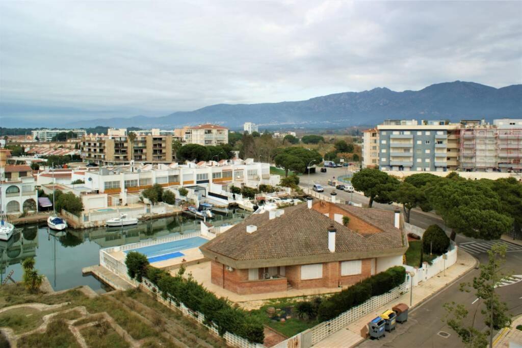 Апартаменти Apartamento En Roses Con Parking Y Piscina Екстер'єр фото